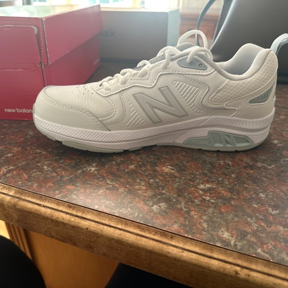 New Balance Sneakers - Picture 2 of 4